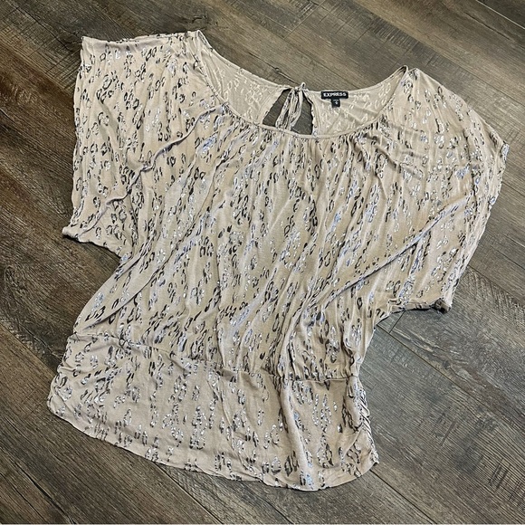 Express Size Medium Womens Dolman Style Leopard Animal Metallic Print Blouse Top - Picture 1 of 7